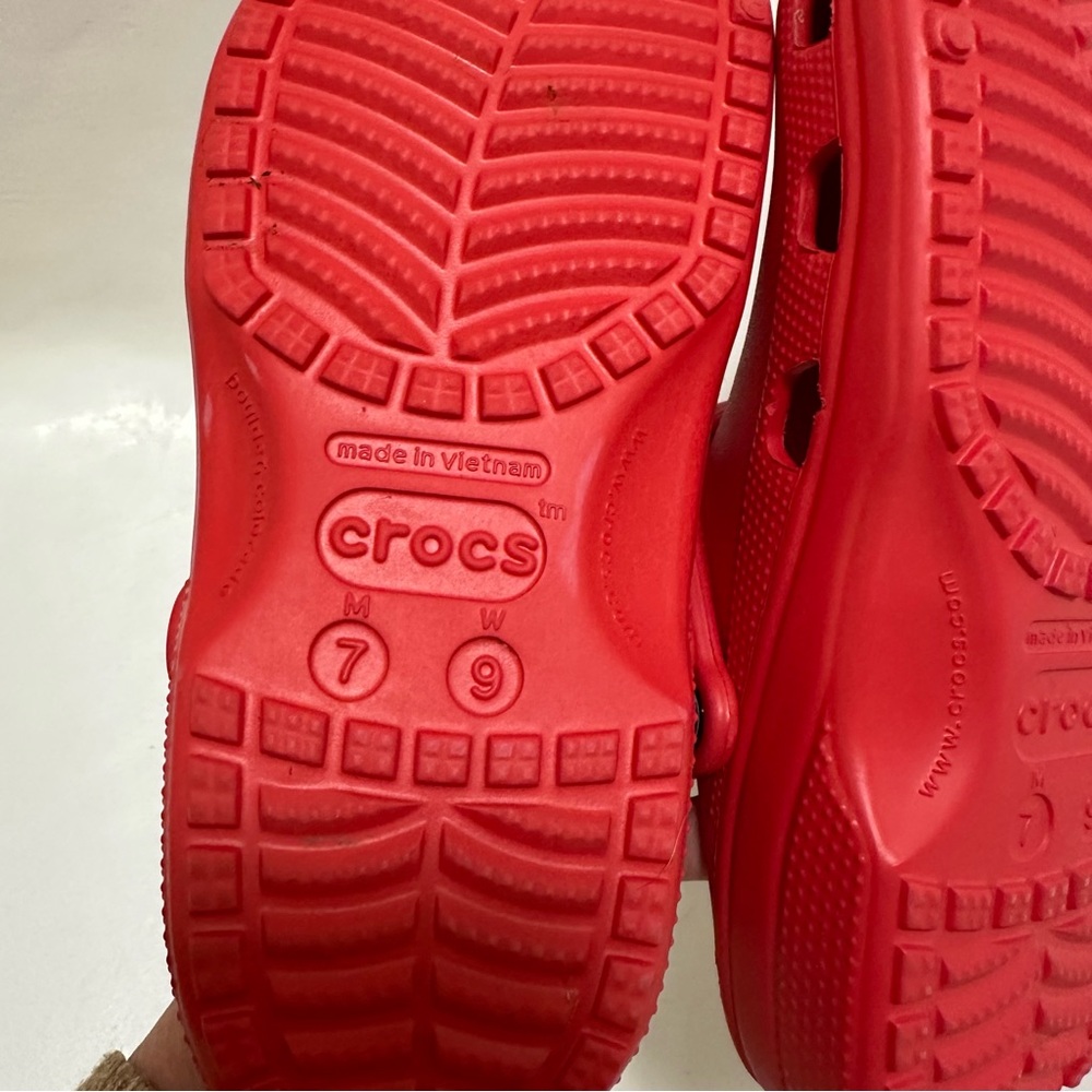 CROCS 9 - Picture 6 of 8